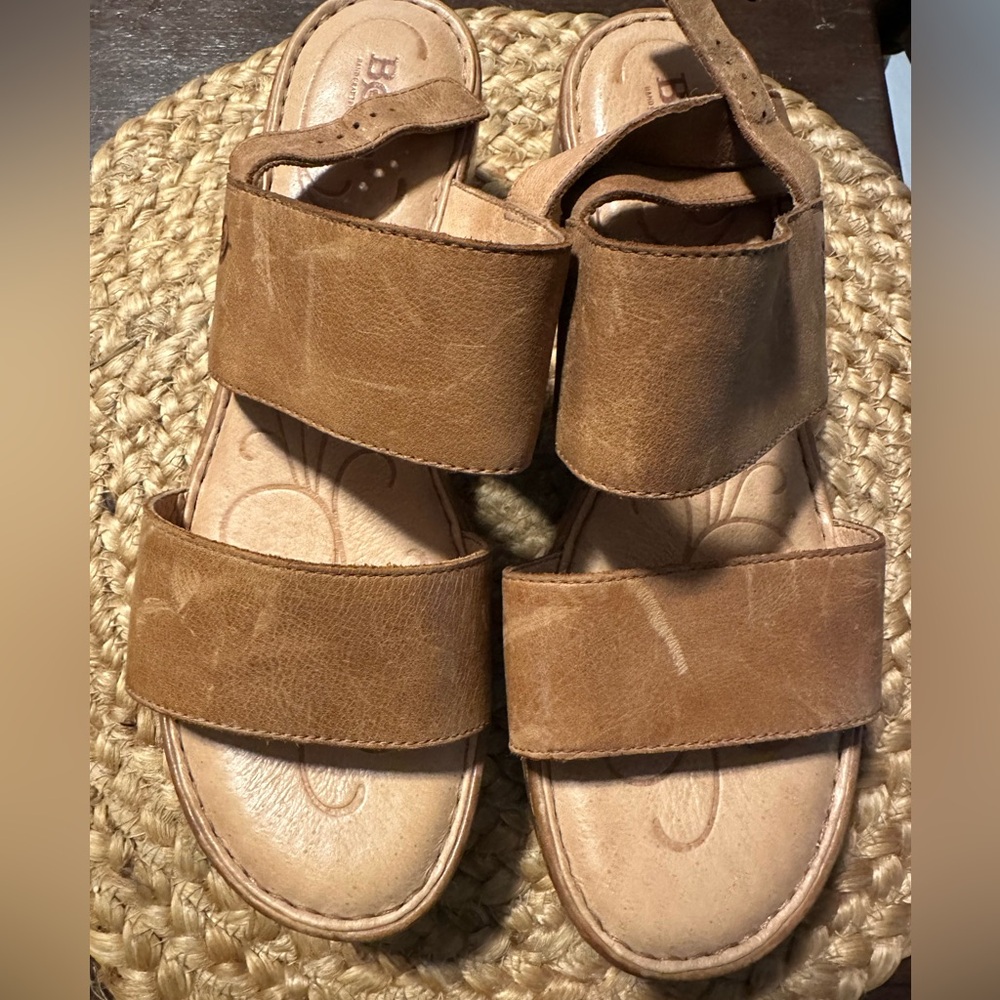Born Sandals size 10